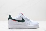 真标耐克Nike Air Force 1“07空军一号低帮百搭休闲运动板鞋。柔软、弹性十足的缓震性能和出色的中底设计，横跨复古与现代的外型结合，造就出风靡全球三