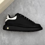 福利特价 本地 核心私 海外指定版本 独特礼盒包装 Alexander Mcqueen 亚历山大麦昆 松糕鞋厚底增高小白鞋 进口丝绸亚光原版正品 水染羊皮内里