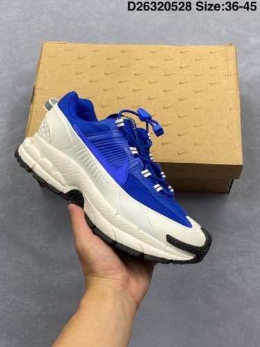 耐克Nike Zoom Vomero Roam 马拉松复古跑五代休闲运动慢跑鞋 采用环保纤维革饰片组合网眼布鞋面材质 升级正确后跟Tpu加固 耐弯折热塑框架支撑