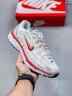 公司级nk P-6000 系列低帮复古老爹风休闲运动舒适慢跑鞋 Fj5443-113 融合 Pegasus 过往运动鞋设计 助力 21 世纪早期跑步运动跃升时尚