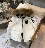 顶级原版，随意对比』 ｜Mlb纽约洋基队徽标大毛领工装羽绒服 产品配色：黑色，绿色，藏青，白色 尺码：Xs S M L Xl 2Xl 描述： Mlb是韩国f&F