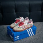 核心私 Adidas Samba Og 桑巴舞街头系列德训运动板鞋 采用固色翻毛皮组合牛剖革鞋面材质 外置正确3层组合围条加厚烟胶橡胶大底 货号：Ji0280