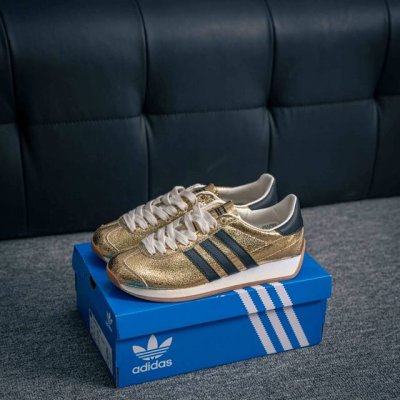 核心私 阿迪达斯 Adidas Country Og Shoes经典复古运动板鞋 T头鞋 久负盛名的复古风皮革经典运动鞋 Country Og系列鞋款于1970