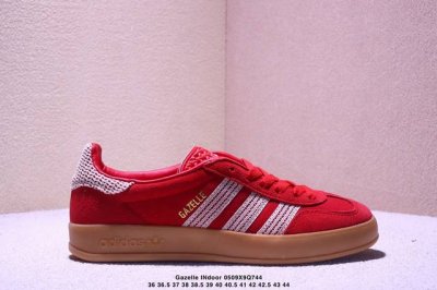 ad Originals Gazelle Indoor End 三叶草休闲防滑耐磨低帮板鞋鞋头出色设计 塑就出众贴合感稳固的后跟贴合足部曲线设计软弹舒适 不易磨