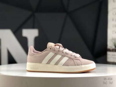 Ad Grand Court Base 00S 复古轻便休闲低帮板鞋 整双鞋以传统的低帮呈现的清新造型 鞋头优先头层反毛皮 防滑耐磨大底 并且厚度十分可观 相信