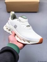 集图 Loewe X On昂跑Cloud Tilt 罗意威 联名轻量运动休闲鞋！杨幂同款，脚感很舒服，鞋底柔软且包裹性好，上脚显腿长，不用系鞋带很方便～ 不管休