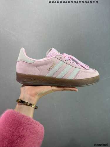 160 公司级Ad Gazelle Indoor Trainers 羚羊内训系列低帮复古百搭休闲运动德训风板鞋 Ji2717 90年代经典的复刻版！自60年代以