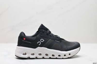 公司级on Cloudrunner 2昂跑 户外街头机能风新兴品牌轻便中帮跑步鞋 首发实拍鞋款以网球为灵感的运动休闲鞋，大胆的复古外观与革新科技融合，助力运动生