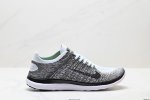 公司级耐克Nike Free 4.0 Flyknit 赤足4.0 轻跑鞋 质感新焕升级 专为短打跑造 鞋如面袜般子柔贴软合 结合性弹沙线 赋双予足众出的紧包密覆
