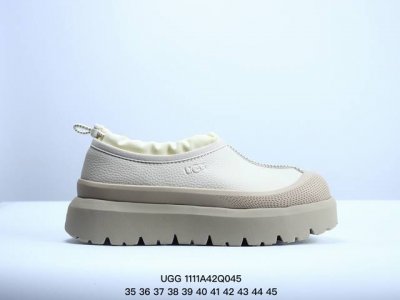 集UGG 百搭单品东莞UGG 厚底中帮 秋冬羊皮毛一体雪地靴 全鞋采用ZP同厂 隆丰A级澳洲进口羊皮毛一体 品牌代工厂生产线 完全遵循ZP工艺流程 代工厂原厂版