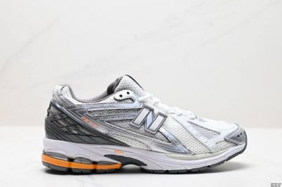 公司级New Balance M1906系列复古单品宝藏老爹鞋款 公司级版本复古元素叠加 质感超级棒 楦版型材料细节做工精细 作为Nb最经典的档案鞋型之一 与2