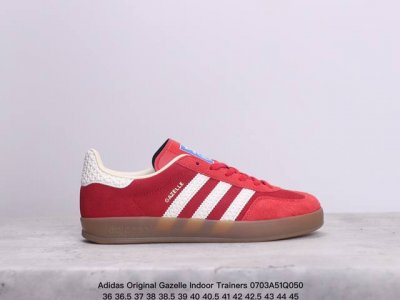 公司级ad Original Gazelle Indoor Trainers 瞪羚室内鞋系列低帮复古百搭休闲运动德训风板鞋 粉黑 Ie7002 独家前帮工艺加持