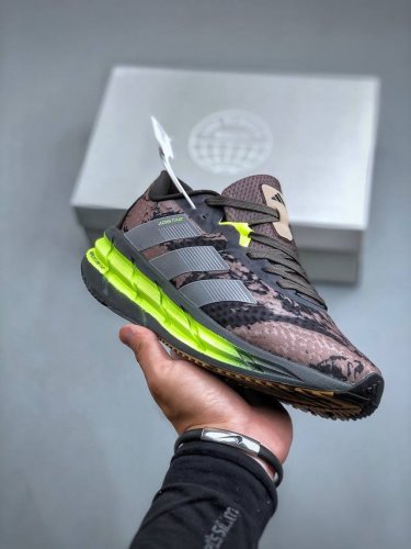 adidas Adistar 清风系列马拉松休闲跑鞋 实拍首发 Adistar将柔软、轻便的 Repetitor泡棉平台与更坚固的repetitor +泡棉相结