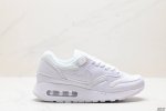 真标Nike Air Max 1‘86 Prm男子低帮气垫复古跑步鞋 这款鞋子的设计灵感源自于跑步鞋的革新，它不仅具备出色的舒适性，还拥有极高的时尚感。无论是日