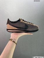 Nike Classic Cortez 耐克经典轻便舒适阿甘鞋休闲跑步鞋运动鞋 纯粹而执着的精神 使得Cortez种在了一代人的心里 无论是否喜欢它复古的鞋型