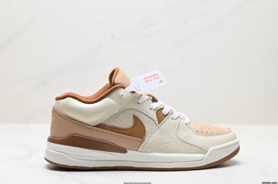 公司级air Jordan Stadium 90 Stadium Jordan Stadium 90充满了对tinkerhathield 原创设计的致敬，包括中