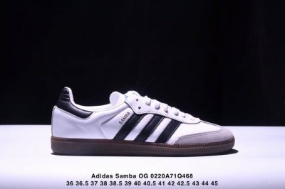 Adidas 阿迪达斯 男女鞋半码制，采用磨砂牛剖革鞋面材质，外置橡胶大底带你回味最原始的永远经典，阿迪达斯 三叶草Adidas Originals Samba