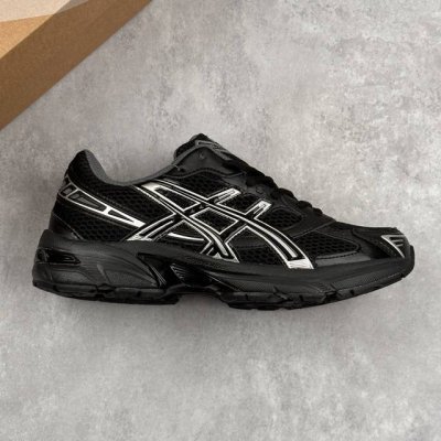 本地 核心私 Asics 亚瑟士 Gel-1130 男女时尚透气 健步减震 运动潮流耐磨休闲鞋 选用网眼与皮革相接，复古而富有层次感。网布搭配银色金属感线条，虎