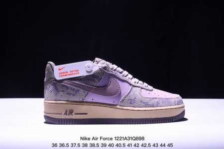 公司级耐克nike Air Force 7 Wb空军一号低帮百搭休闲运动板鞋。柔软、弹性十足的缓震性能和出色的中底设计，横跨复古与现代的外型结合，造就出风靡全球 - 点击图像关闭