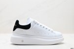真标意大利高奢品牌Alexander Mcqueen亚历山大 麦昆 Sole Leather Sneakers低帮时装厚底休闲运动小白鞋 货号:553770 W