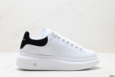 真标意大利高奢品牌Alexander Mcqueen亚历山大 麦昆 Sole Leather Sneakers低帮时装厚底休闲运动小白鞋 货号:553770 W