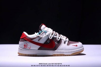170 Nk Dunk Low Wuya 暴力美学 酷炫涂鸦 复古做旧 解构 Sb绑带低帮休闲板鞋 特殊鞋盒 整体设计围绕乌鸦制造暴力美学系列，以Dunk Lo