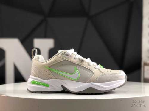 160 真标带半码耐克Nike Air Monarch Iv 经典复古老爹鞋 夸张流线极符 风靡老爹元素 外形延续当下潮流得未来感老爹鞋 设计干净！ 货号：Fn