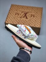 louis Vuitton ｜路易威登2025Ss最新春夏款 村上隆 Takashi Murakami X Louis Vuitton 皮革 圆头套脚一字拖鞋