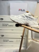 Fila Fusion 斐乐 潮牌低帮运动休闲鞋 Filafusion主要以时尚运动文化 跨界联名为主 结合当下广受欢迎的滑板街篮 棒球、骑行等时尚运动 运用拼