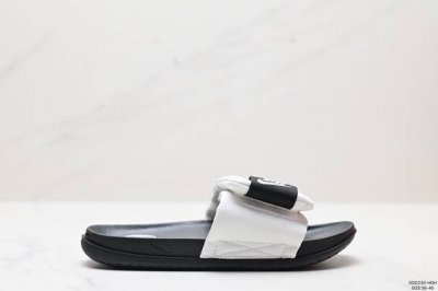 耐克nike Offcourt Slide 夏季单品夏季nk拖鞋夏新款一字拖透气轻便材质方面仿佛也采用了eva发泡材质打造 货号:Dv1033-002 尺码:3