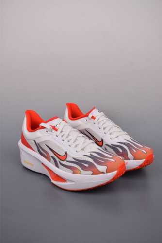 Nike Air Zoom Rival Fly 6 超轻跑步鞋 织物减震轻盈跑步鞋 内置真碳 纯原版本 该鞋款专为训练和竞速而生 助力疾速畅跑 采用柔软的泡绵缓