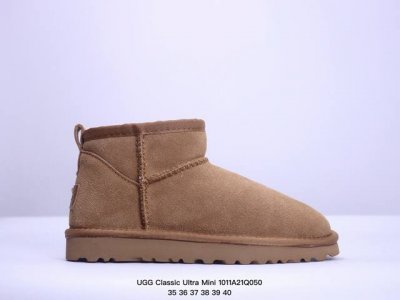 Ugg Classic Ultra Mini 周冬雨 王一博同款 薄底短款雪地靴 小红书爆款 羊毛一体迷你短靴 优选翻毛皮鞋面 手感细腻 羊毛内里 舒适亲肤 茸