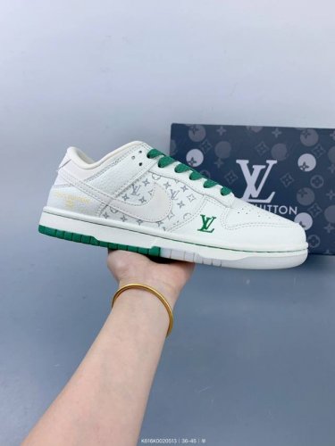 nk Sb Dunk Low Lv联名 周年高端定制 低帮休闲板鞋 高端定制鞋盒 大厂纯原品质出货 超高清洁度 皮料切割干净无任何毛边 细节完美 Size：如图