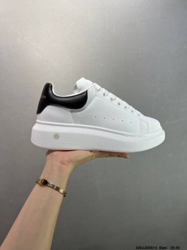 意大利高奢品牌-亚历山大 麦昆Alexander Mcqueen Oversized Exaggerated-Sole Suede Leather Sneake
