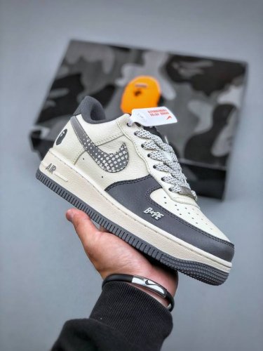 Nike Air Force 1'07 Low Bape联名 星星勾 空军一号低帮休闲板鞋 Xs1958-570 #原楦头原纸板 原装鞋盒 定制五金配件 内置全