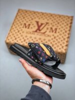 louis Vuitton ｜路易威登2025Ss最新春夏款 村上隆 Takashi Murakami X Louis Vuitton 皮革 圆头套脚一字拖鞋