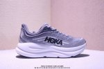 公司级小红书推荐Hoka W Bondi 9全新配色 这个品牌来自于新西兰的毛利语，Hoka表示大地，One One表示飞越，连起来就是飞越地平线，One On