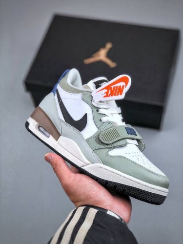 Air Jordan Legacy Aj312 低帮 白浅绿棕 鞋身采用了皮革材质打造 横跨鞋面的魔术贴十分吸睛 侧面的Swoosh Logo的一部分被鞋面遮挡