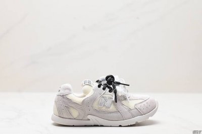 童鞋美拉德配色打造全新跨界合作，意大利奢侈品牌 缪缪miumiu X Nb新百伦new Balance 530 Sl系列低帮经典复古休闲运动慢跑鞋 尺码:28-