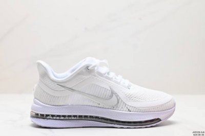 公司级nike Cortez减震防滑耐磨透气 低帮 跑步鞋 兼顾迅疾外观和稳固脚感 后跟覆面和中足动态支撑巧妙融合 缔造稳定顺畅的迈步体验 货号:Fx2723-