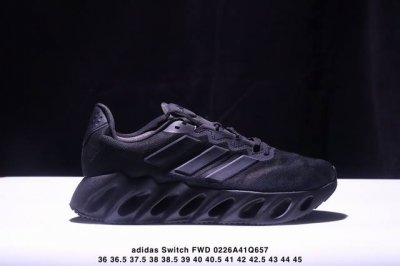 阿迪达斯Adidas Switch Fwd 网面透气 缓震轻便 洞能 跑鞋 Xm0226Q657