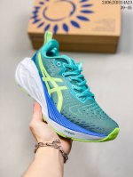 公司级asics Novablast 4 轻量跑鞋 低帮轻量透气缓震休闲运动跑步鞋 采用单丝纤维网布鞋面材质 鞋口圈柔软反绒皮材料 全新eva与obc混合发泡中