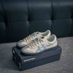核心私 亚瑟士Onitsuka Tiger Tokuten 鬼家虎 德训低帮休闲板鞋 货号：1183B938- 尺码：36 36.5 37.5 38 38.5