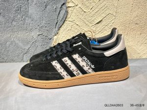 adidas Handball Spezial 复古单品 阿迪达斯经典款复古休闲板鞋 #原厂原档案开发出品 皮料切割干净无任何毛边 鞋型细节完美 超高清洁度 T