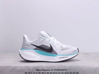 Nike 飞马新鞋 触感柔软，质感升级！随着“耐克 蓝图 系列”在巴黎的盛大发布，全新一代 登月41代 Nike Pegasus 41也正式登场啦！Nike P