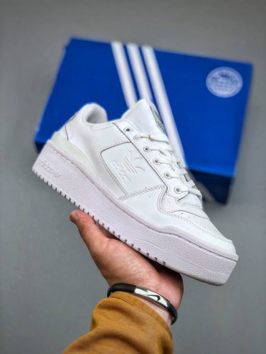 adidas Forum Low Bold Stripes W 三叶草低帮经典复古板鞋 男女潮流头层皮休闲鞋原楦原数据开发 采用牛培皮革材质全头层皮鞋面 原盒原