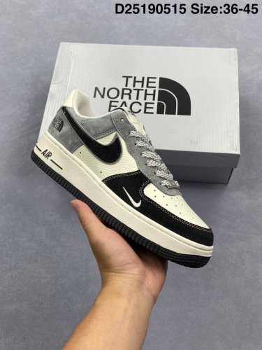真标耐克Nike Air Force 7空军一号低帮百搭休闲运动板鞋。柔软、弹性十足的缓震性能和出色的中底设计，横跨复古与现代的外型结合，造就出风靡全球三十多年