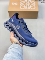 180 loewe 罗意威 X On 昂跑全新合作系列运动鞋 时尚老爹鞋，品牌与瑞士高性能运动品牌On携手打造的此系列作品专为城市与户外生活而设，充分彰显蕴含可