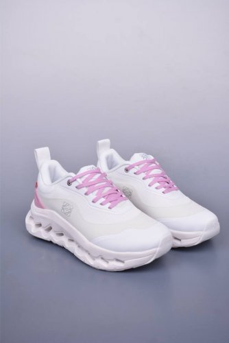 On昂跑 Cloudtilt Loewe 户外街头机能风跑步鞋 Cloud Hi Edge户外机能融合街头潮流 越界开启全新都市探索 Cloudtec专利科技鞋