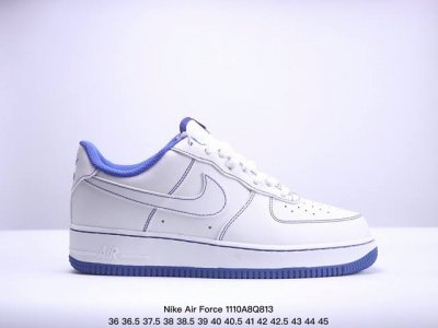 真标耐克Nike Air Force 1‘07 SE 空军一号低帮百搭休闲运动板鞋。柔软、弹性十足的缓震性能和出色的中底设计，横跨复古与现代的外型结合，造就出风